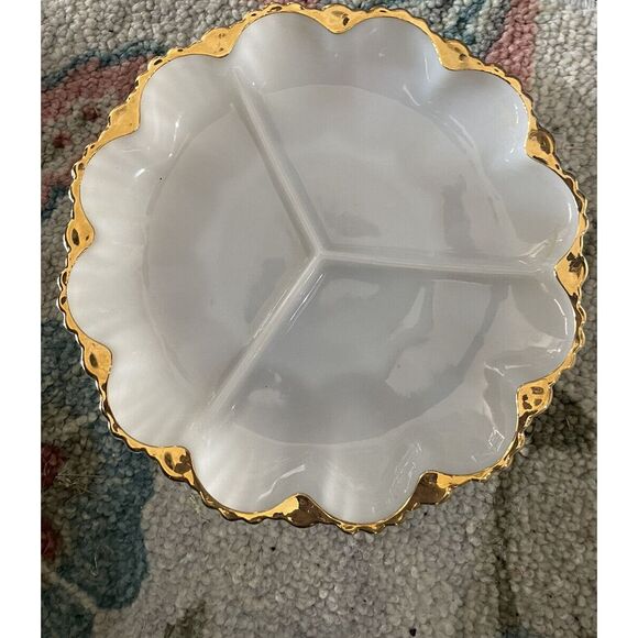Anchor Hocking Milk‎ Glass Three-Section Serving Plate with Gold Rim - Picture 1 of 5